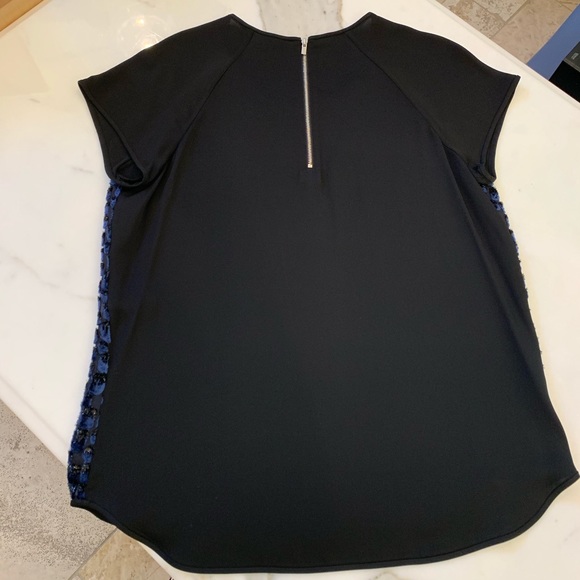 Navy💙 top by DVF size M - Picture 2 of 4